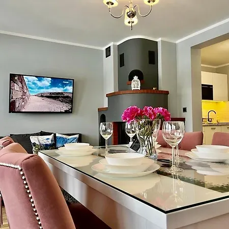 Krokus Apartamentyzakopianskie Basen Sauna Jacuzzi Lejlighed
